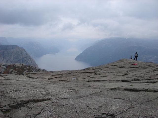 Zdjęcia: najsłynniejszy fiord widokowy w Norwegii, Stavanger , preikestolen, NORWEGIA Zdjęcia: najsłynniejszy fiord widokowy w Norwegii, Stavanger , preikestolen, NORWEGIA