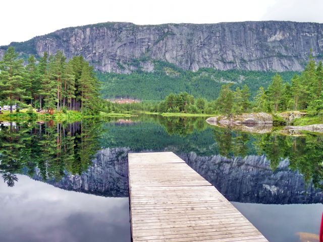 Zdjęcia: m6, Oppland, niedoskonałe odbicie, NORWEGIA Zdjęcia: m6, Oppland, niedoskonałe odbicie, NORWEGIA