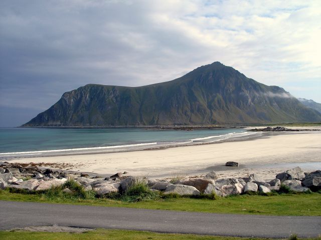 Zdjęcia: Lofoty, polnocna Norwegia, plaza na koncu Lofotow..istnieje :), NORWEGIA Zdjęcia: Lofoty, polnocna Norwegia, plaza na koncu Lofotow..istnieje :), NORWEGIA