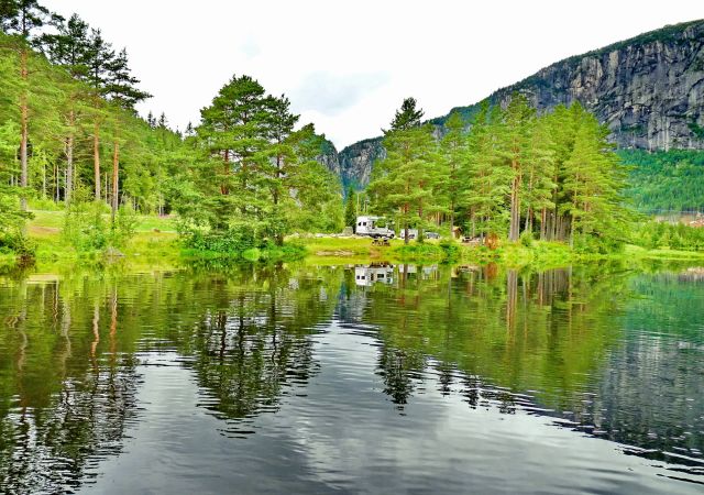 Zdjęcia: m6, Oppdal, Odbicie panoramy, NORWEGIA Zdjęcia: m6, Oppdal, Odbicie panoramy, NORWEGIA
