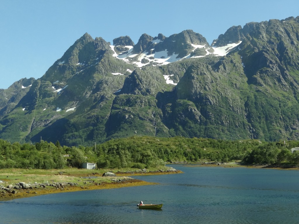 Zdjęcia: Norwegia, Norwegia, Samotna łódka, NORWEGIA Zdjęcia: Norwegia, Norwegia, Samotna łódka, NORWEGIA