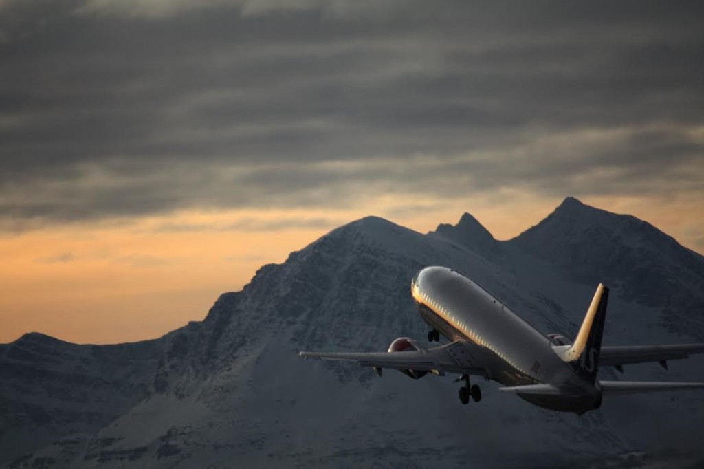 Zdjęcia: Tromso, Arktyka, Konkurs "W drodze"_w powietrzu, NORWEGIA Zdjęcia: Tromso, Arktyka, Konkurs "W drodze"_w powietrzu, NORWEGIA