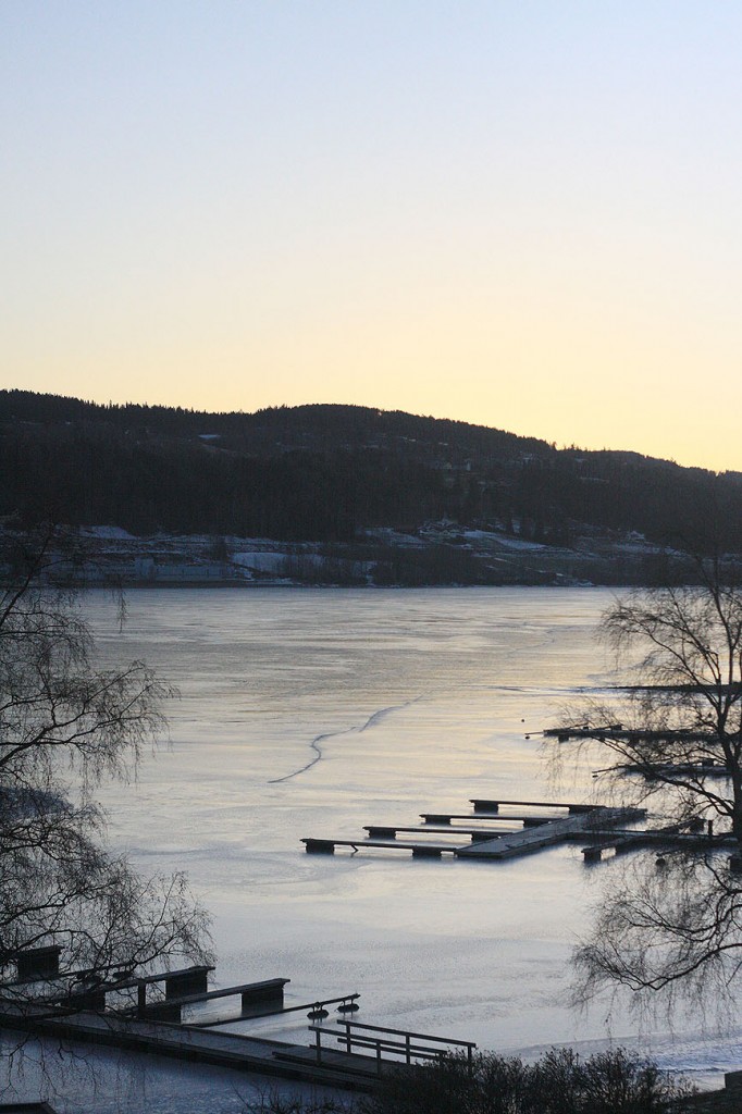 Zdjęcia: Lillehammer, Lillehammer, Wschód słońca w Lillehammer, NORWEGIA Zdjęcia: Lillehammer, Lillehammer, Wschód słońca w Lillehammer, NORWEGIA