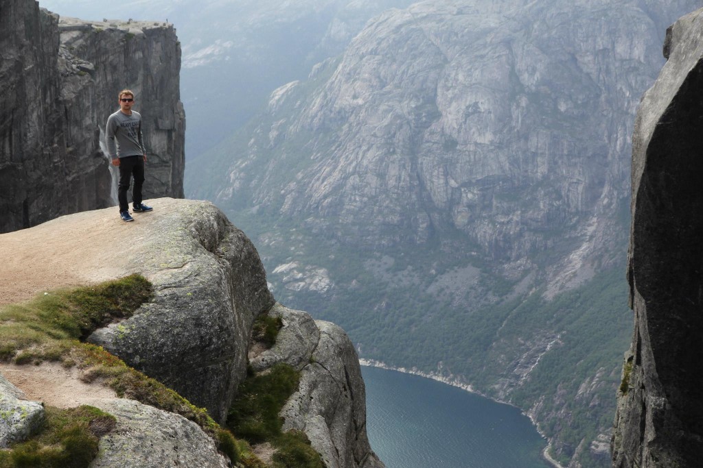 Zdjęcia: Kjerag, Rogaland, Setki metrów w dół ..., NORWEGIA Zdjęcia: Kjerag, Rogaland, Setki metrów w dół ..., NORWEGIA