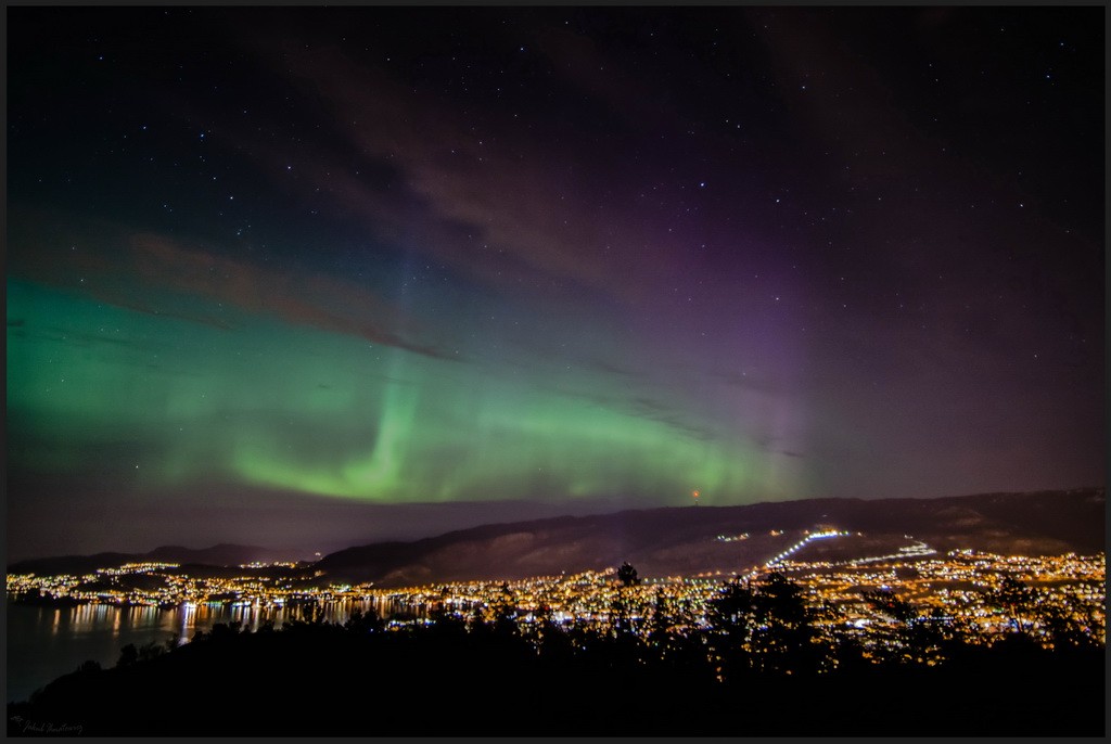 Zdjęcia: Bergen, Hordaland, Zorza w Bergen, NORWEGIA Zdjęcia: Bergen, Hordaland, Zorza w Bergen, NORWEGIA