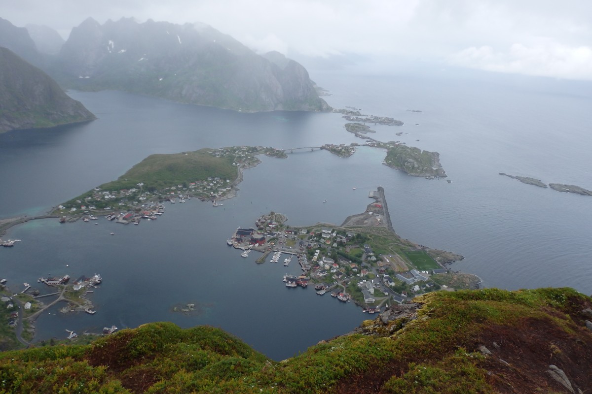 Zdjęcia: Lofoty, Lofoty, Reine w deszczu, NORWEGIA Zdjęcia: Lofoty, Lofoty, Reine w deszczu, NORWEGIA