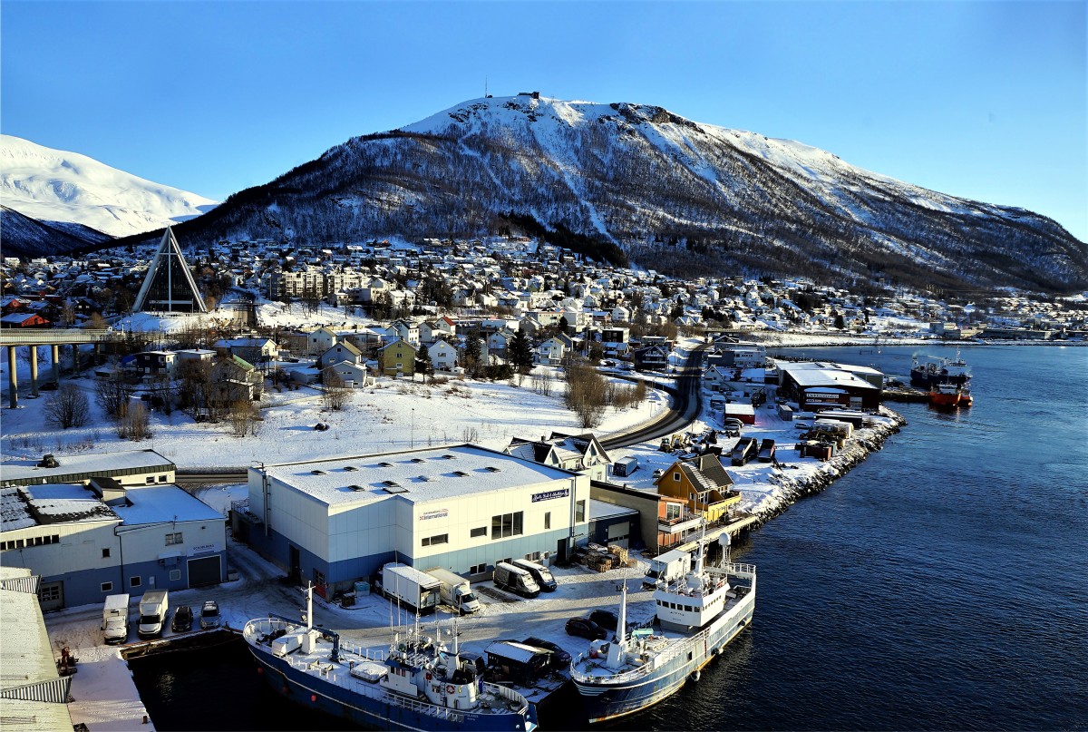 Zdjęcia: Tromsø, Troms, Wzgórze Tromsdalen, NORWEGIA Zdjęcia: Tromsø, Troms, Wzgórze Tromsdalen, NORWEGIA