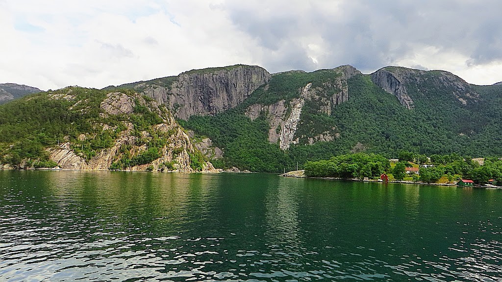 Zdjęcia: Lysefjord, Norwegia południowo - zachodnia, Lysefjord, NORWEGIA Zdjęcia: Lysefjord, Norwegia południowo - zachodnia, Lysefjord, NORWEGIA