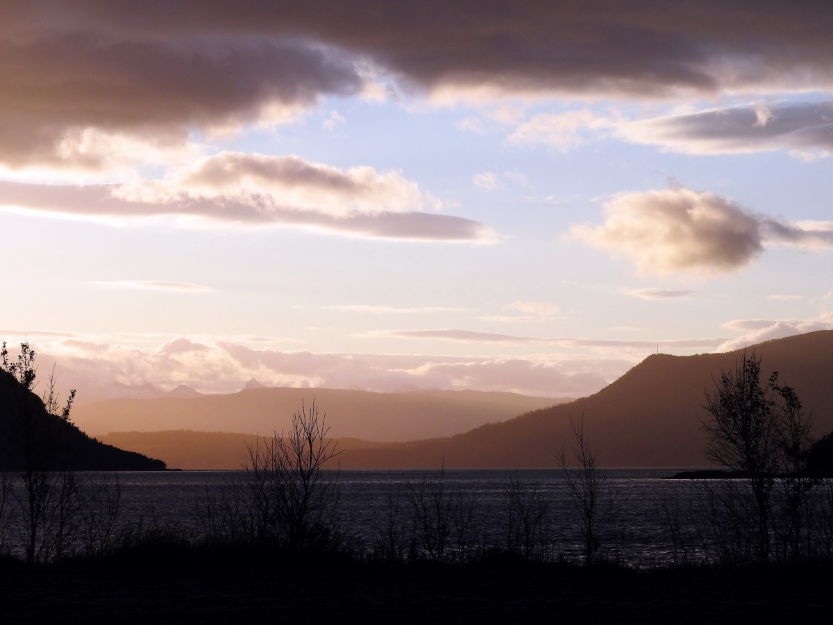 Zdjęcia: Langseth Rognan, Nordland, Biała noc, NORWEGIA Zdjęcia: Langseth Rognan, Nordland, Biała noc, NORWEGIA