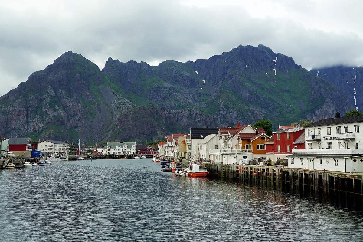Zdjęcia: Henningsvær , Lofoty, Pod wieczór, NORWEGIA Zdjęcia: Henningsvær , Lofoty, Pod wieczór, NORWEGIA