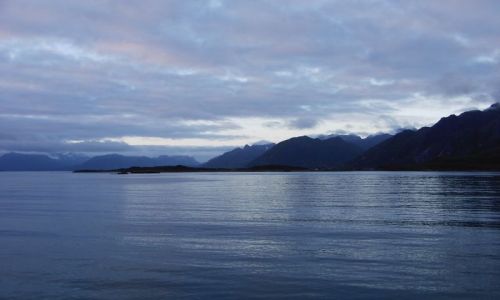 Zdjecie NORWEGIA / brak / Lofoty / Lofoty - nadciga wit..