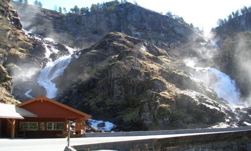 Zdjęcie NORWEGIA / brak / Trasa Bergen-Oslo / Wodospady