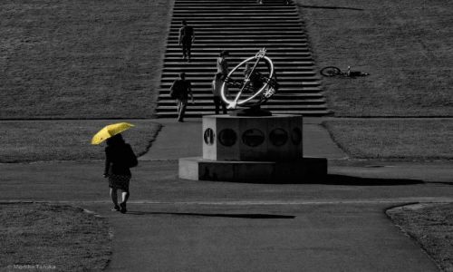 Zdjecie NORWEGIA / - / Vigelandsparken / Parasolka