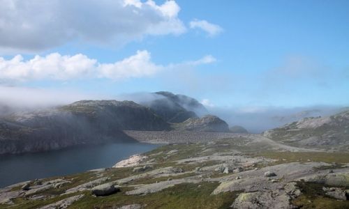 Zdjecie NORWEGIA / Sirdal / Langavatn / MGLISTY PORANEK_5