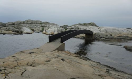 Zdjcie NORWEGIA /  Tjøme / Verdens Ende / Mostek