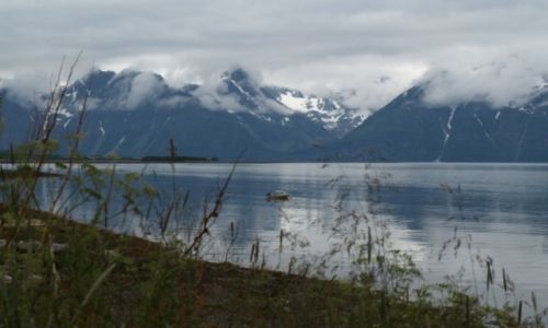 Zdjcie NORWEGIA / pnocna Norwegia / Tromso / onieone szczyty gr