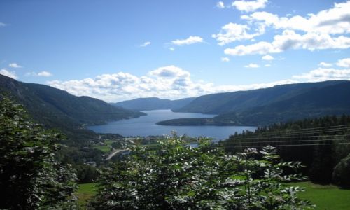 Zdjecie NORWEGIA / Telemark / Seljord / Norwegia 2013 - Seljord - widok ze zbocza gry Skorve na jezioro