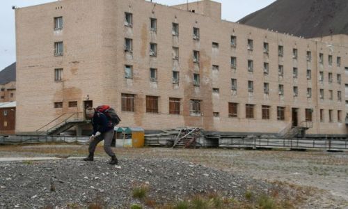 Zdjęcie NORWEGIA / Svalbard / Piramida / Grasz w hokeja ?