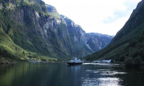 Zdjcie NORWEGIA / Naeroyfjord / Gudvangen / Zatoka