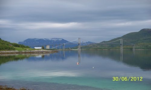 Zdjecie NORWEGIA / - / droga za Narwikiem / Most w drodze na Lofoty