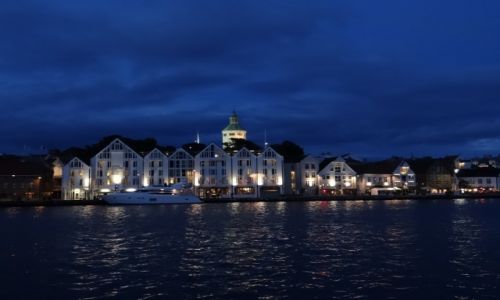 Zdjecie NORWEGIA / Rogaland / Stavanger / ....i w nocy.
