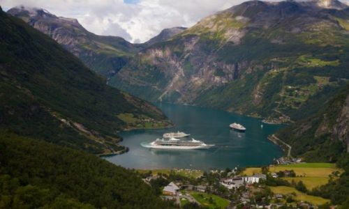 Zdjecie NORWEGIA / okolice Alesund / Geirangerfjord / Norweska klasyka