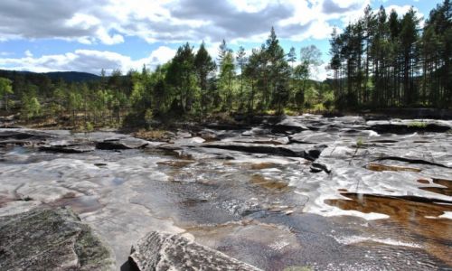 Zdjecie NORWEGIA / Telemark / Telemark / Jettegrytene