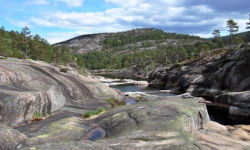 Zdjęcie NORWEGIA / Telemark / Telemark / Jettegrytene