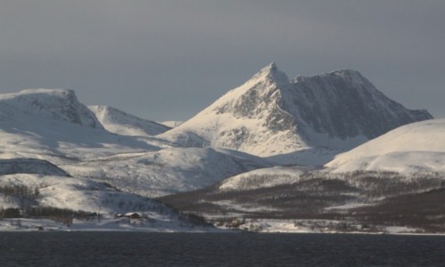 Zdj�cie NORWEGIA / Troms / zatoczki w regionie Troms / Promem do Finnsnes