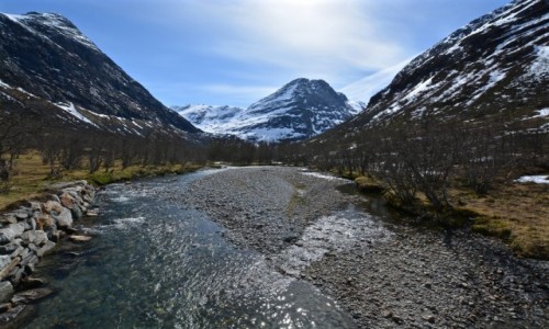 Zdjcie NORWEGIA / Sogn og Fjordane / Loen / wiosna...