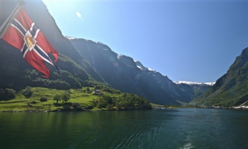 Zdjęcie NORWEGIA / Sogn og Fjordane / Gudvangen / Nærøyfiorden