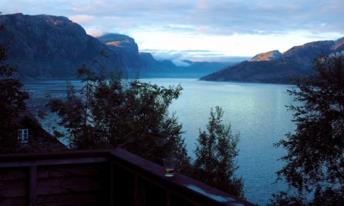 Zdjcie NORWEGIA / Rogaland / Hollesli / Sielanka nad Lysefjordem 4