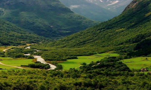 Zdjecie NORWEGIA / Dolina Romsdalen / Pasmo Romsdalsalpene / Golden Road