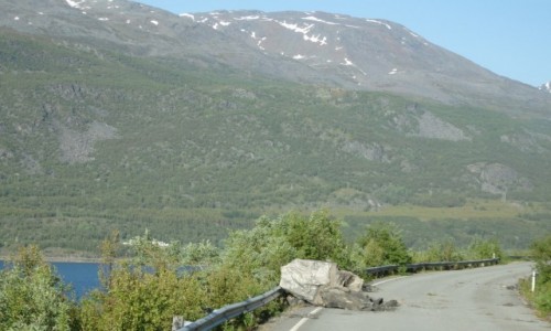NORWEGIA / Norwegia pnocna / Norwegia pnocna / Czasem co spadnie