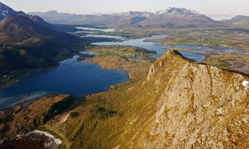 Zdjecie NORWEGIA / Lofoty / Vestvågøya / Offersøykammen