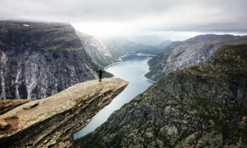 Zdjecie NORWEGIA / Tyssedal / Trolltunga / Trolltunga