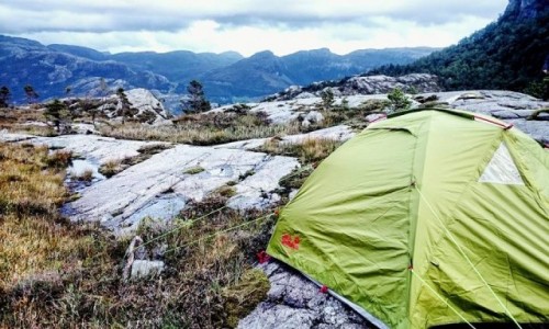 Zdjecie NORWEGIA / Ryfylke / szlak na Preikestolen / Nocleg na szlaku