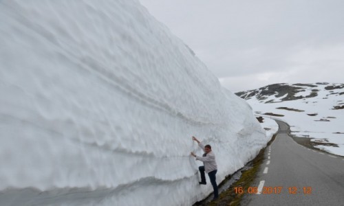 Zdjecie NORWEGIA / -Norwegia / Norwegia / Snow road