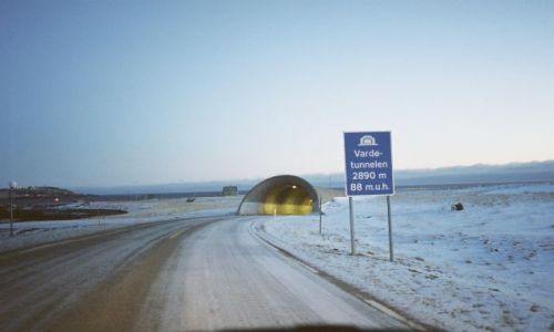 Zdjcie NORWEGIA / FINNMARK WSCHODNI / FINNMARK WSCHODNI.MORZE BARENTSA / PODMORSKI TUNEL DO VARDO