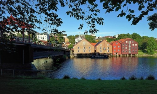 Zdjcie NORWEGIA / Trøndelag / Trondheim  / Most nad rzek Nidelva 