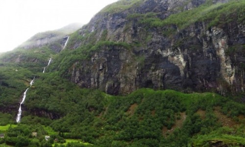 Zdjcie NORWEGIA / Norwegia poudniowo - zachodnia / trasa kolejki flamsbana Myrdal - Flam / norweskie krajobrazy