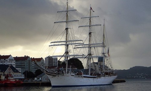 Zdjcie NORWEGIA / Norwegia poudniowo - zachodnia / Bergen / port o zachodzie soca
