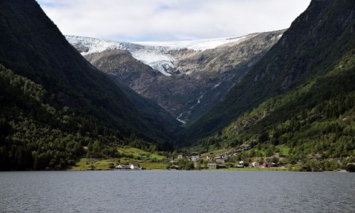 NORWEGIA / Hordaland / Sandvinvatnet / jezioro Sandvinvatnet