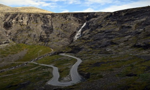 Zdjcie NORWEGIA / More og Romsdal / Trollstigen / Serpentyny Trollstigen