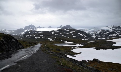 Zdjcie NORWEGIA / Vestland / Sognefjellet / Gry Joutunheimen z drogi Sognefjellet