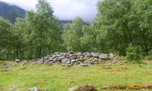 Zdjcie NORWEGIA / Eidfjord / Eidfjord / Grobowce wikingw