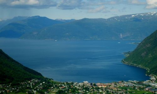 Zdjcie NORWEGIA / region Sogn og Fjordane / Vik / Sognefjord
