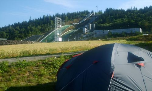 Zdjęcie NORWEGIA / brak / Lillehammer / Domek z widokiem na skocznia i ...Roara...:)|