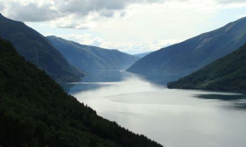 Zdjecie NORWEGIA / Sogn og Fjordane / Sogn og Fjordane / Lustrafjorden