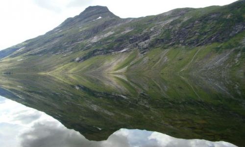 Zdjecie NORWEGIA / More og Romsdal / More og Romsdal / lusterko